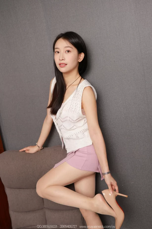 [IESS异思趣向] 2025.10.12 丝享家2182：小婕《可爱女人（上）》[88P/106MB]