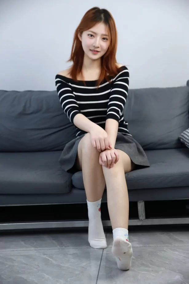 绮梦摄影132 露露 完整版 [519P/2V/15G]