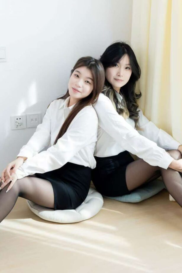 AI勿恋传媒 2590期 (赠送AI图片175P)[163P/1V/5.69GB]