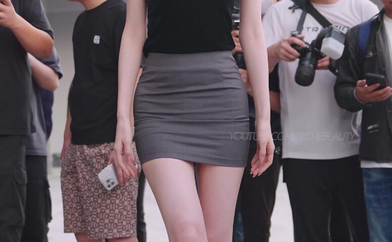 NO.1719 2024 广州车展 网荭镁钕车模 beautyleg LOOKBOOK 105[1V/748MB]