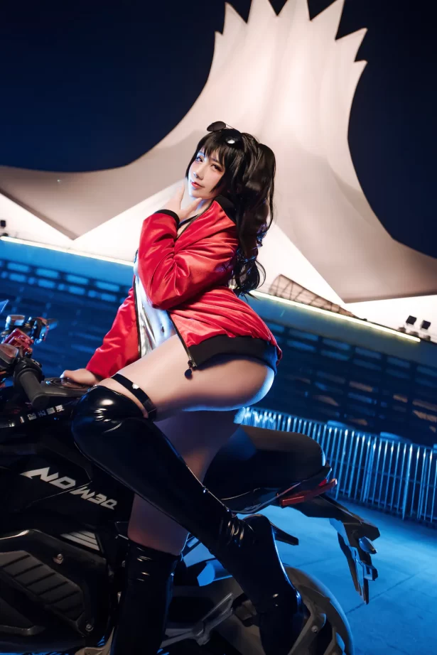 九曲Jean – Taihou Race Queen[12P/145MB]