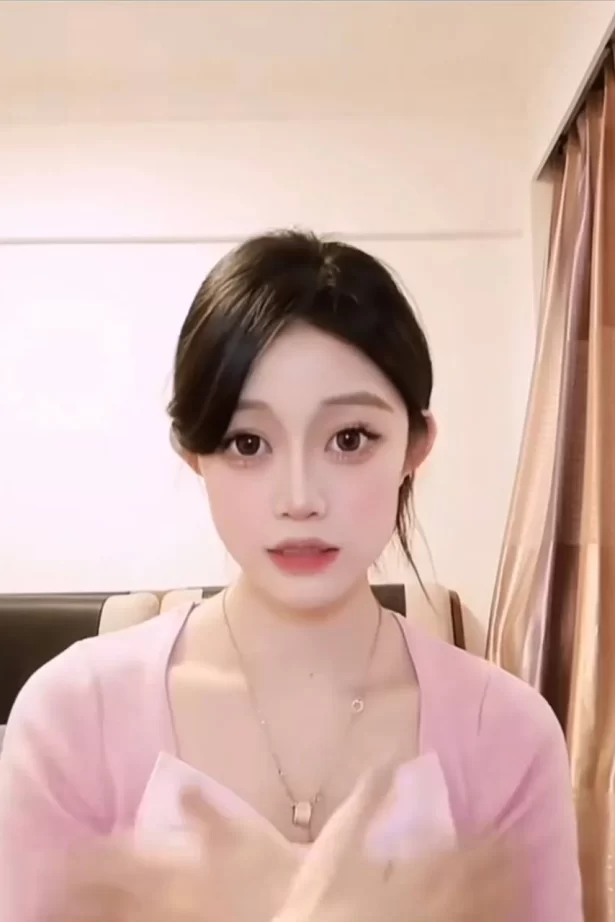 脚模面试脸足同框套路系列-222 银色指甲 [14V/97M]