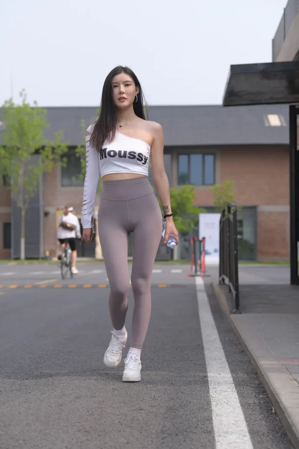 精选街拍作品 NO.6602 一始街拍作品 – 月岩[636P/777MB]