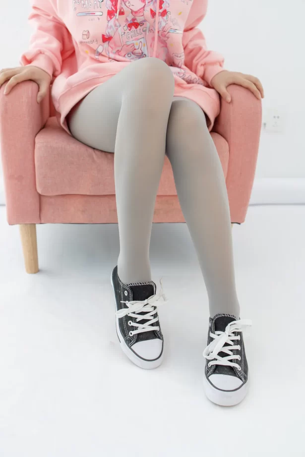 森萝财团写真 – 内部17 小夜 真空灰丝 80D[137P/1V/5.00GB]