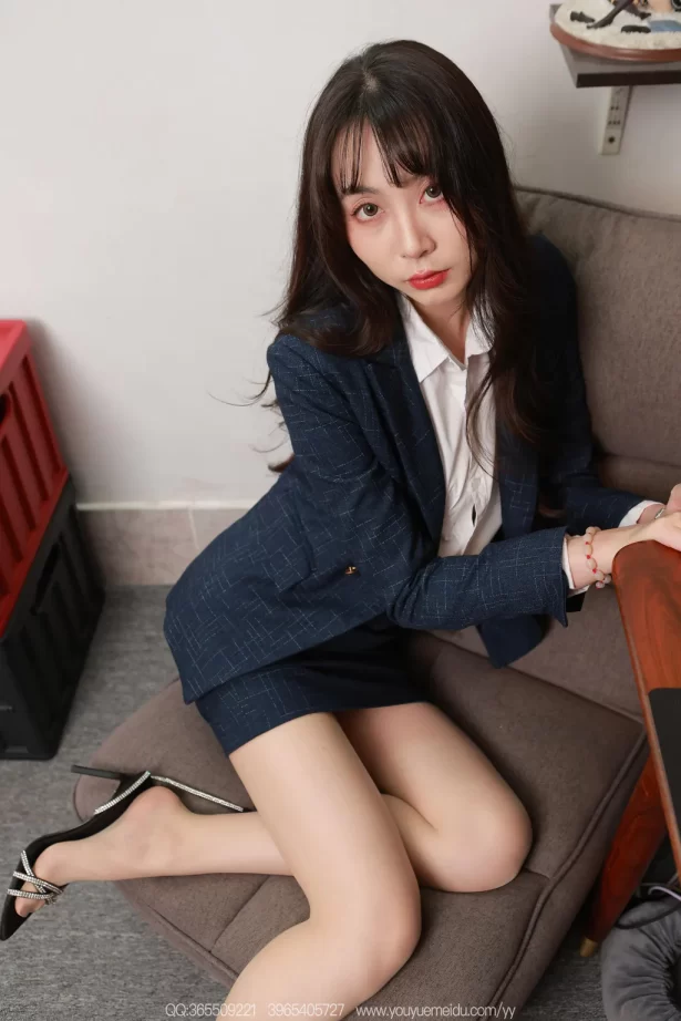 [IESS异思趣向] 2025.12.29 丝享家2251：团团《亮晶晶（下）》[78P/74MB]