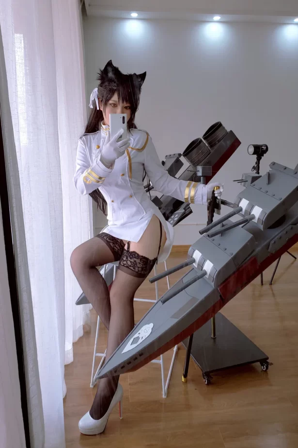 半半子 – 爱宕[45P/660MB]