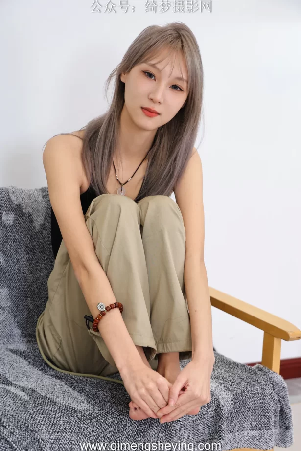 绮梦摄影 2026.01.09 NO.504 小七 珍藏无修无水印版[498P/2V/11.4GB]