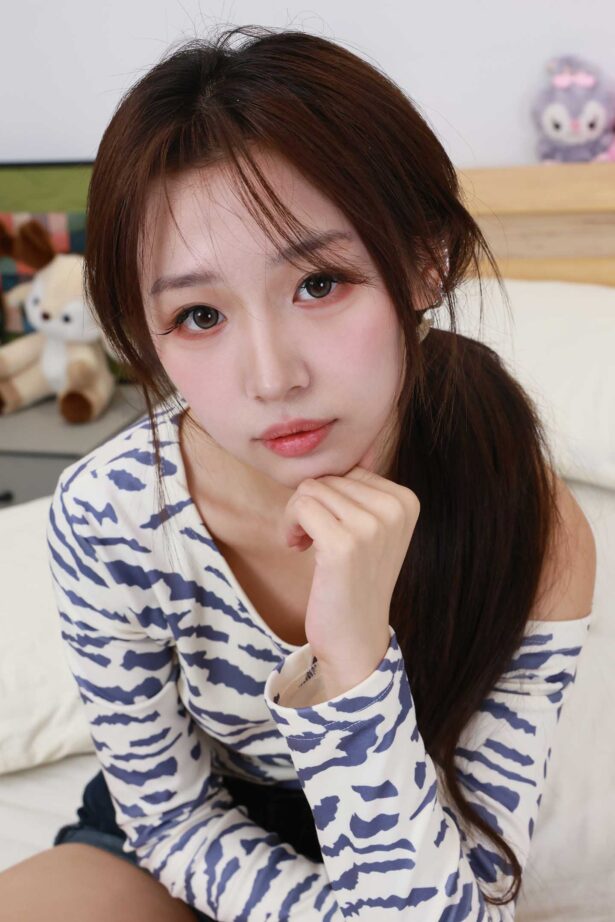 绮梦摄影 NO.590 小鱼 无印珍藏版 [508P/2V/11.9G]