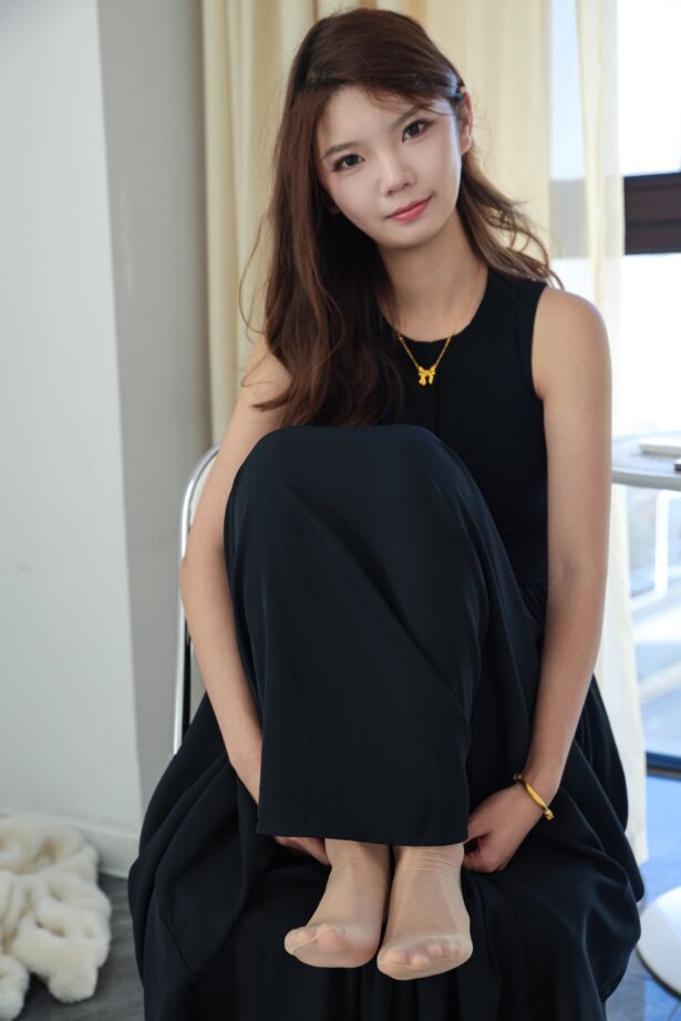 绮梦摄影74期：伊伊-无印珍藏版 [308P/1V/8.82GB]