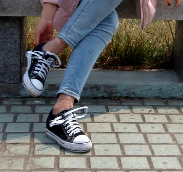 大一的小解解穿搭[1V/1.12G]