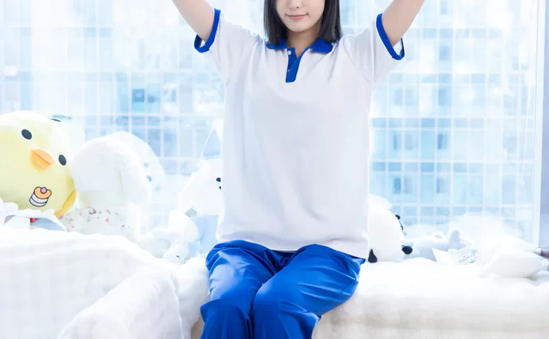 勿恋传媒 NO.2625 紫苏-板鞋、白棉袜、裸足[152P/1V/3.94GB]