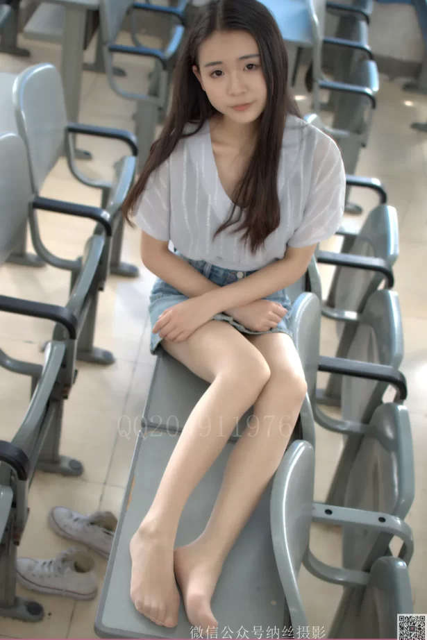 [纳丝摄影]0024 刘瑞儿 教室肉丝[41P/638MB]
