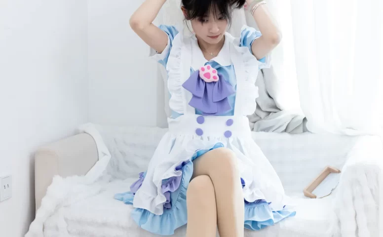 勿恋传媒 NO.2704 山奈-钕仆装、运动鞋、厚肉丝[161P/1V/4.45GB]