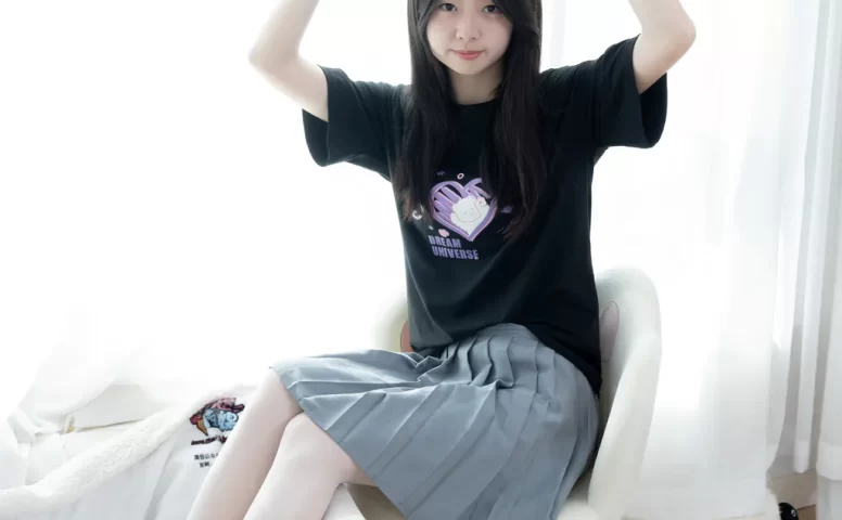 勿恋传媒 NO.2707 萌萌-板鞋、纯白棉袜、薄白丝[190P/1V/5.76GB]