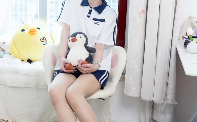 勿恋传媒 NO.2723 雪芽-板鞋、白棉袜、薄肉丝[152P/1V/4.36GB]