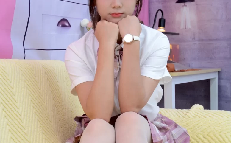 爱月下 NO.191 圆圆【可可爱爱】JK上身秒变小可爱。[110P/1V/3.64GB]