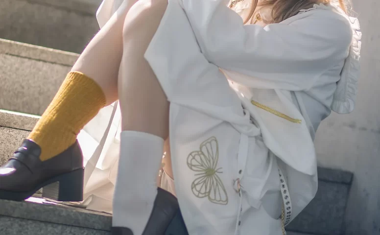 [YITUYU艺图语]2023.07.21 幻蝶JK AKIMOTO帽衫[20+1P/168MB]