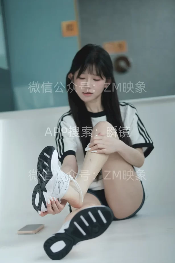 [织梦映像]NO.157 2025年六月众筹第二期-白袜版[200P/2V/2.20GB]