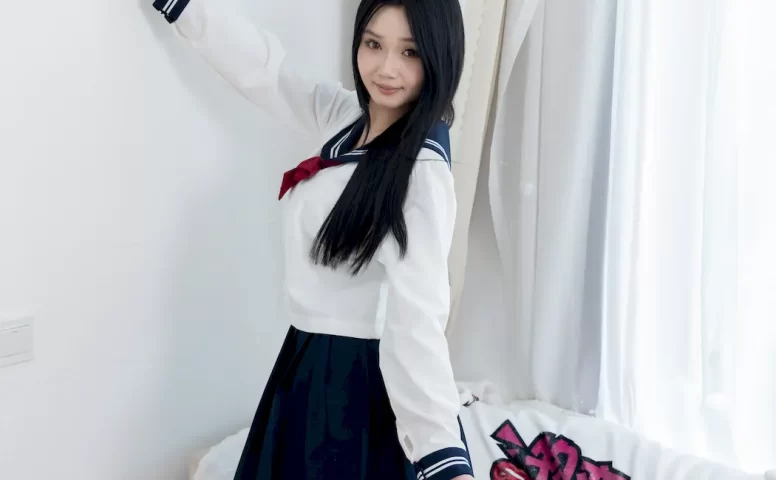 勿恋传媒 NO.2817 橙子-板鞋、珊瑚绒袜、白粉短棉袜、jk至服[157P/1V/4.05GB]