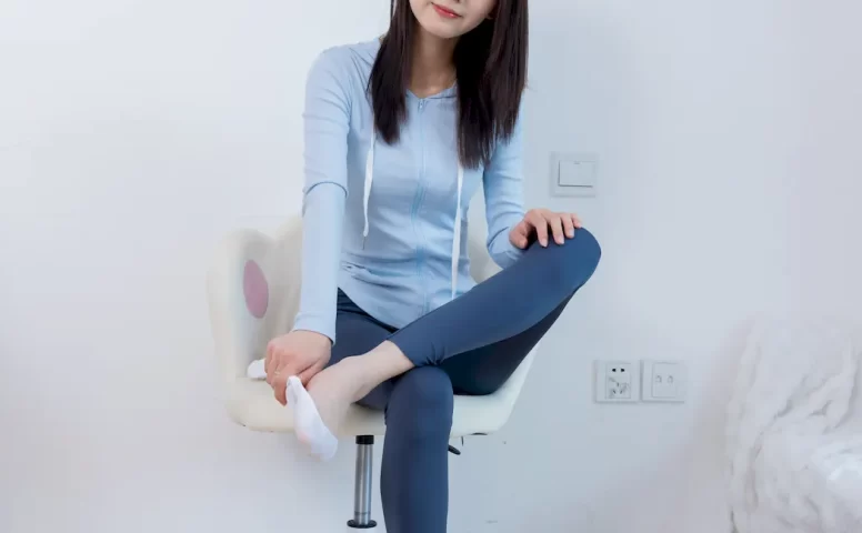 勿恋传媒 NO.2812 沉香-短靴、白棉袜、白船袜、瑜伽裤[151P/1V/3.66GB]